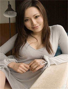 石野容子